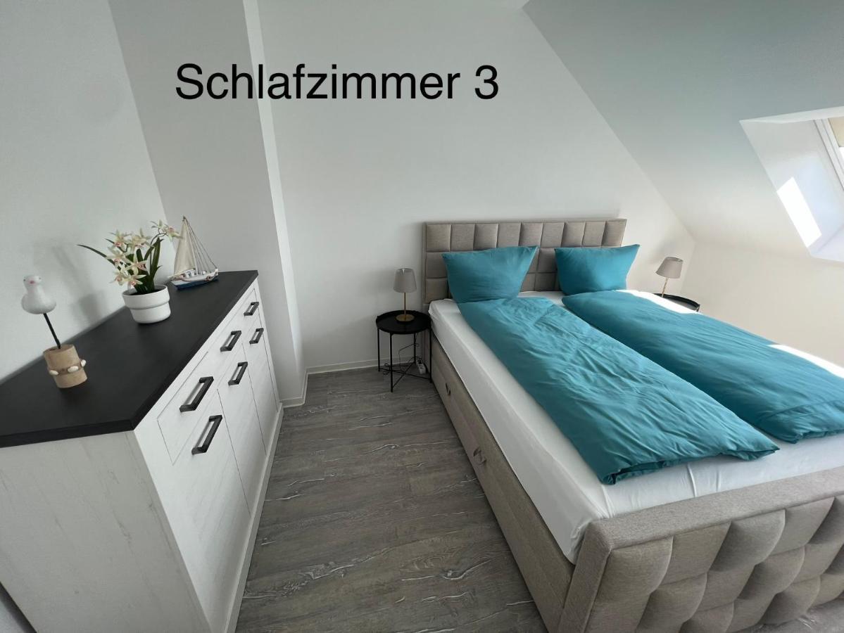 Villa Doppelhaushaelfte Mit Terrasse Elmenhorst/Lichtenhagen Exterior foto